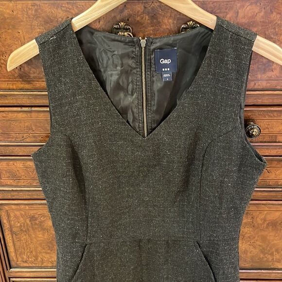 Gap dark grey sleeveless woman’s dress - Picture 2 of 11